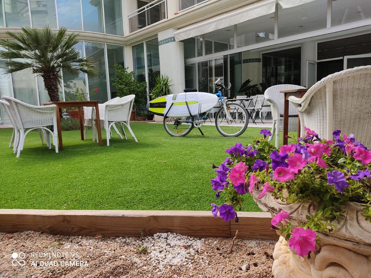 Hotel & Apartaments Thalassa Sport & Spa Roses Eksteriør billede