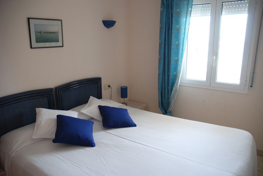 Hotel & Apartaments Thalassa Sport & Spa Roses Eksteriør billede