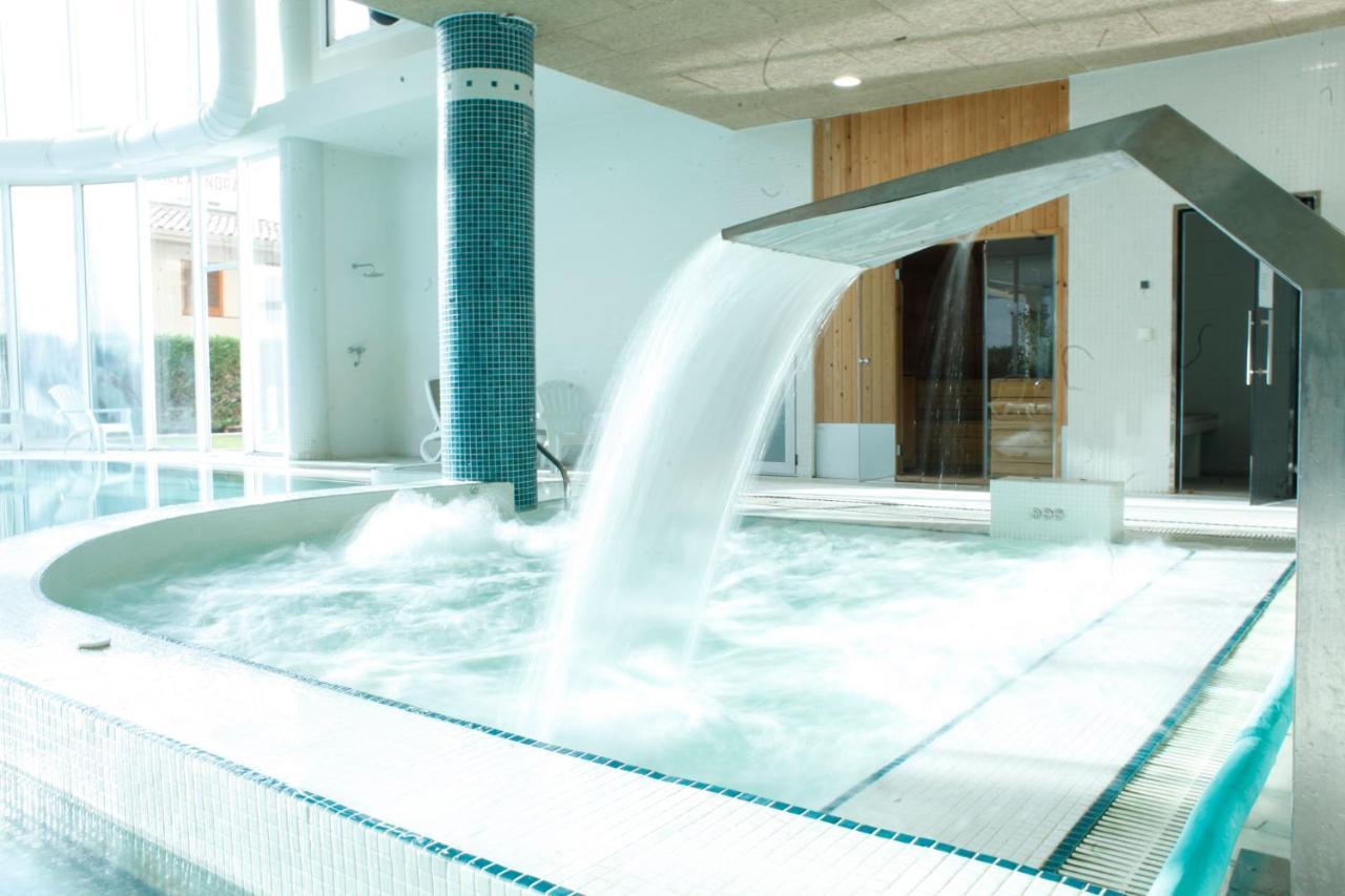 Hotel & Apartaments Thalassa Sport & Spa Roses Eksteriør billede