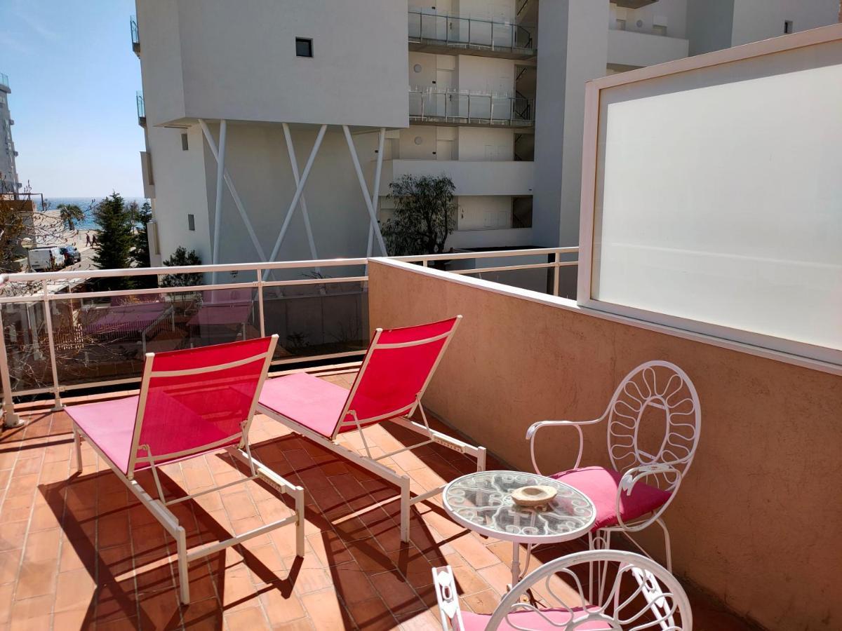 Hotel & Apartaments Thalassa Sport & Spa Roses Eksteriør billede
