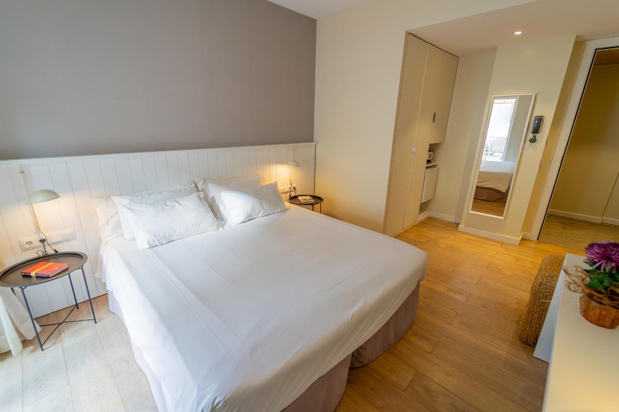 Hotel & Apartaments Thalassa Sport & Spa Roses Eksteriør billede