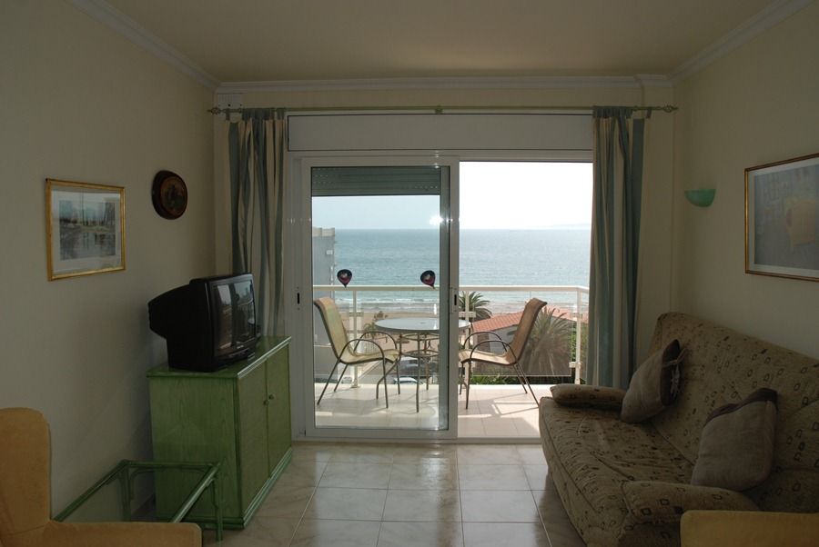Hotel & Apartaments Thalassa Sport & Spa Roses Eksteriør billede